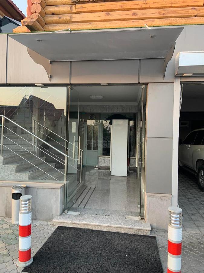 Tnak Hotel Erivan Dış mekan fotoğraf