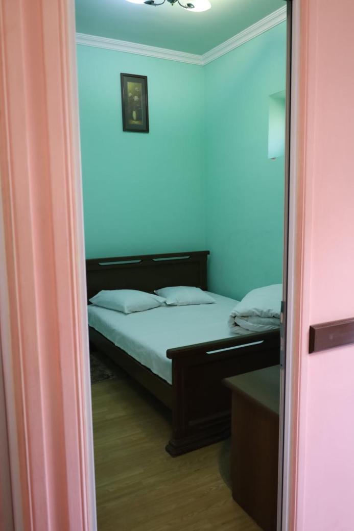 Tnak Hotel Erivan Dış mekan fotoğraf