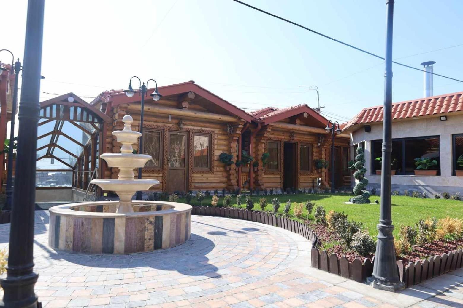 Tnak Hotel Erivan Dış mekan fotoğraf