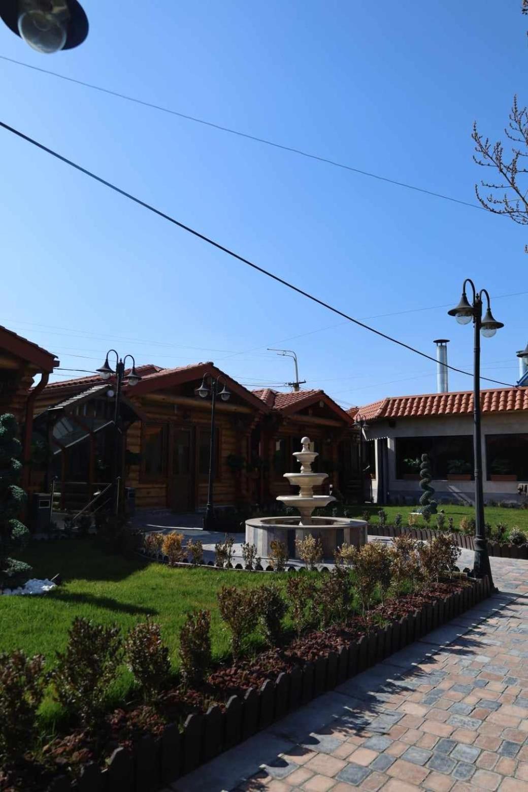 Tnak Hotel Erivan Dış mekan fotoğraf