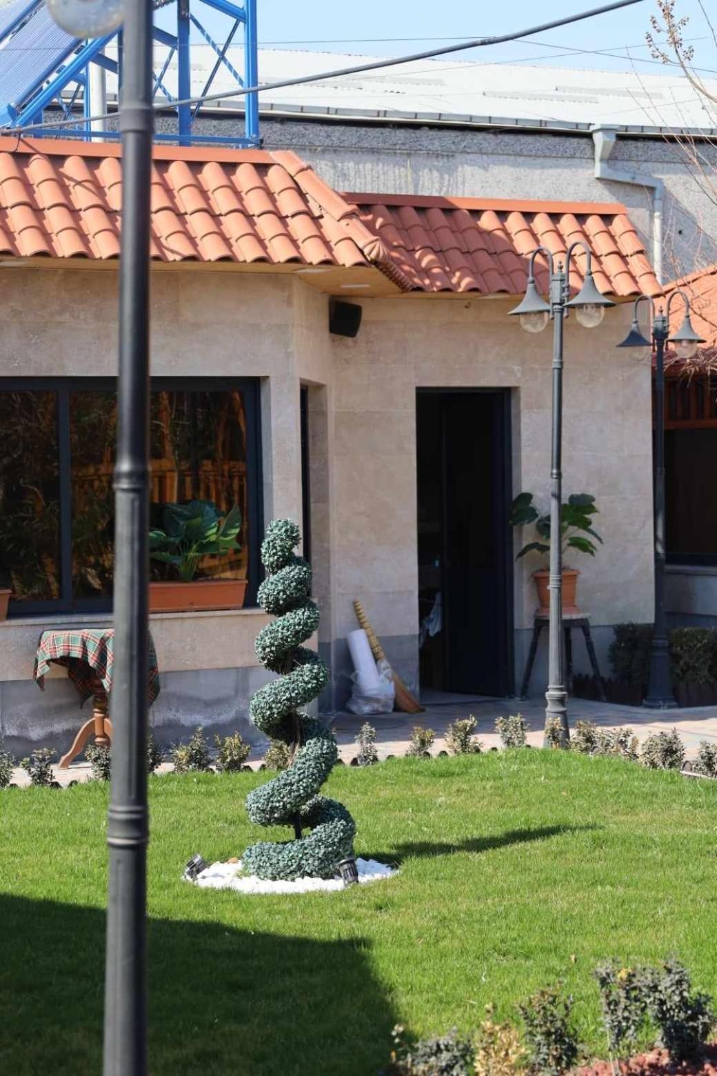 Tnak Hotel Erivan Dış mekan fotoğraf