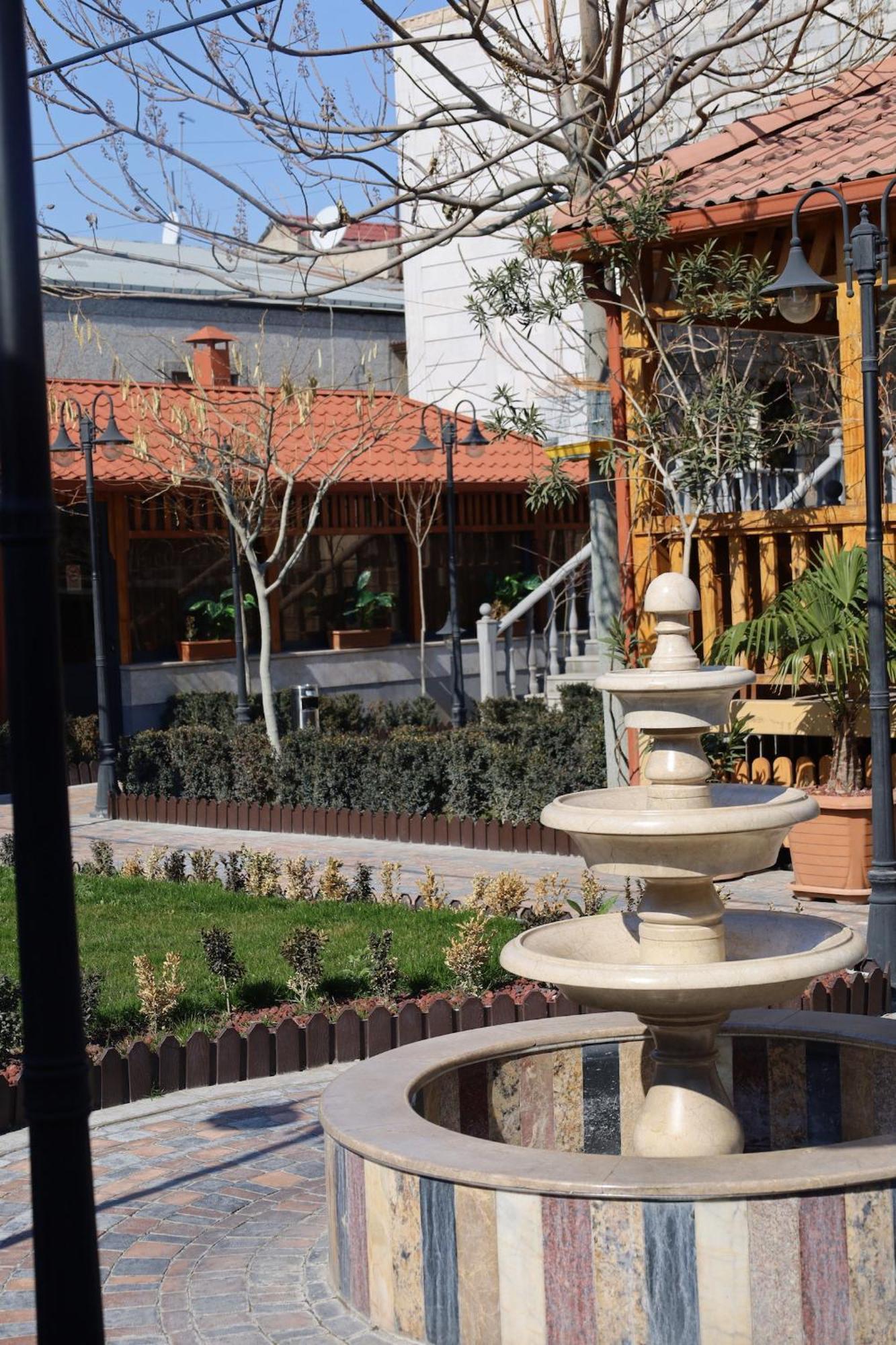 Tnak Hotel Erivan Dış mekan fotoğraf